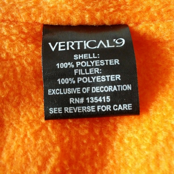 Vertical '9 Bright Puffer Vest - Picture 8 of 10